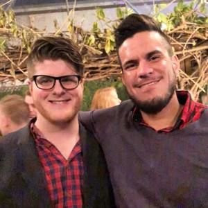 Meet your Posher, Stuart